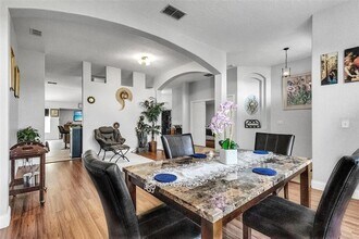 4 La Mancha Dr in Palm Coast, FL - Building Photo - Building Photo