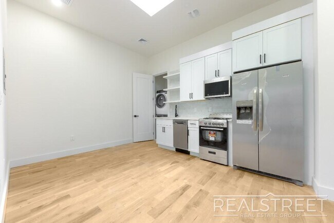 Brand New 2 Bed in Greenwood with W/D in u in Brooklyn, NY - Building Photo - Building Photo