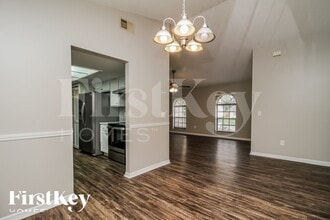 836 Sylvia Dr, Unit 1207 in Deltona, FL - Foto de edificio - Building Photo