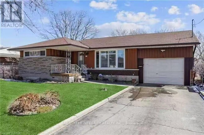 property at 11 Southill Dr