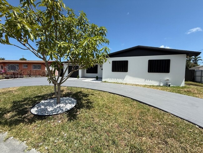 property at 15711 SW 106th Ave