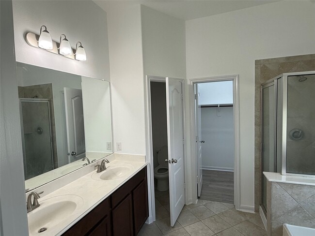 property at 3727 Goldleaf Trail Dr