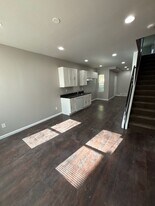 1835 E Monmouth St in Philadelphia, PA - Building Photo