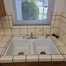 405 Broderick Ave in Modesto, CA - Building Photo - Building Photo