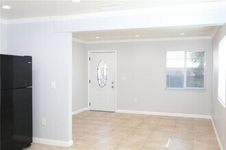 18702 Cohasset St in Los Angeles, CA - Building Photo - Building Photo