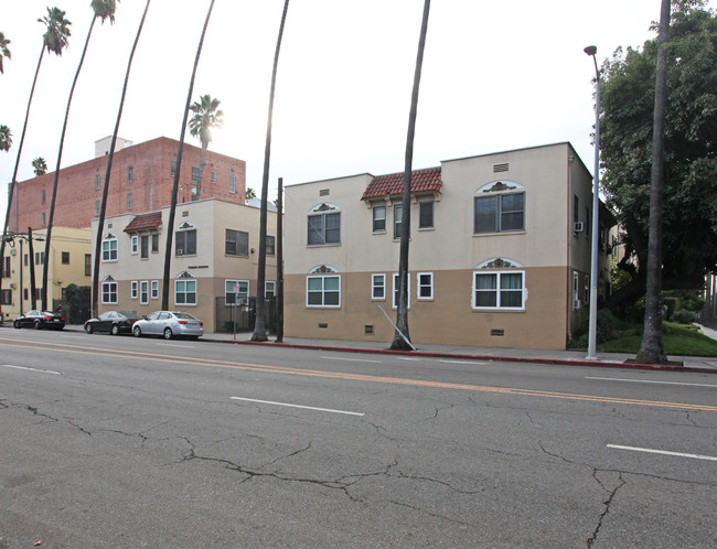 Stoneleigh Apartments in Los Angeles, CA - Building Photo - Building Photo