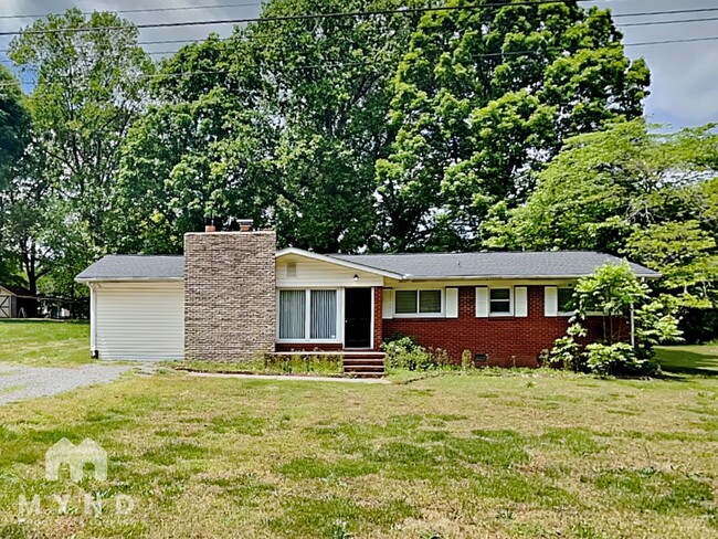 property at 1932 Normandy Rd