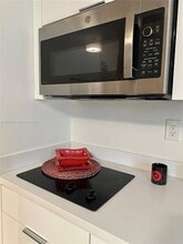 1611 Meridian Ave, Unit 103 in Miami Beach, FL - Building Photo - Building Photo