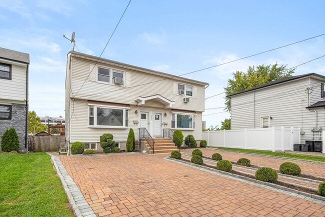 property at 665 9th St