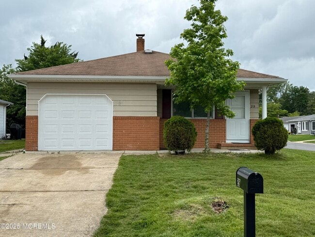 property at 29 Spanish Wells St