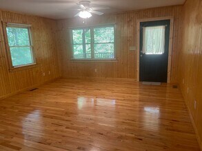 104 Briar Patch Ln in Brevard, NC - Building Photo - Building Photo
