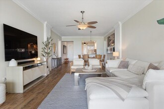 4 Harbour Isle Dr E in Fort Pierce, FL - Building Photo - Building Photo