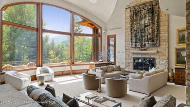 715 Willoughby Way in Aspen, CO - Building Photo - Building Photo
