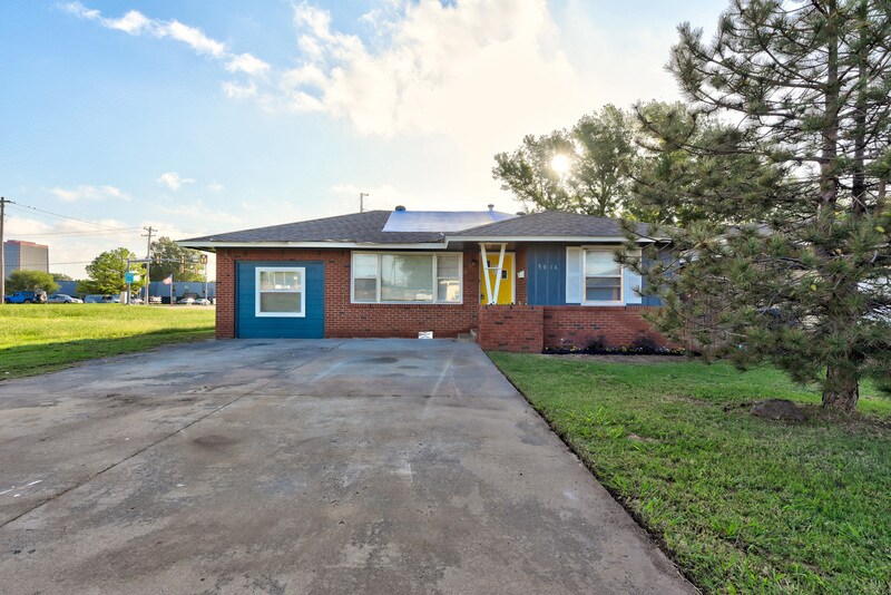 5016 N Woodward Ave in Oklahoma City, OK - Building Photo