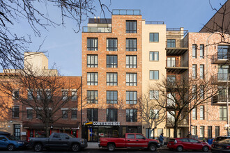 311 Franklin Ave in Brooklyn, NY - Building Photo - Primary Photo