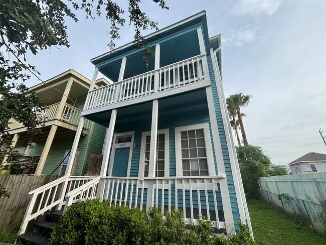 property at 3410 Sealy Ave
