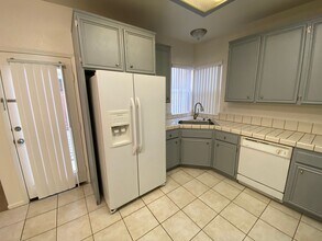 861 Rebecca Dr in El Cajon, CA - Building Photo - Building Photo