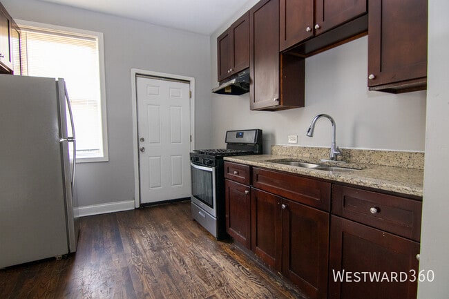 5612 S Michigan Ave in Chicago, IL - Building Photo - Building Photo