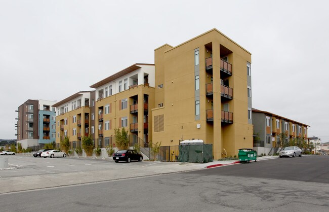 630-636 El Camino Real in South San Francisco, CA - Building Photo - Building Photo