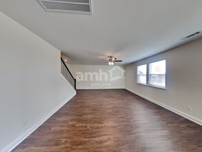 103 Marin Dr in Hendersonville, TN - Building Photo - Building Photo
