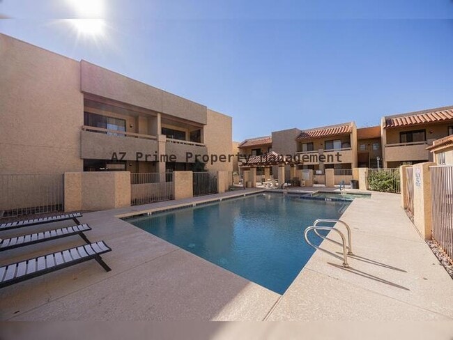 property at 1125 E Broadway Rd