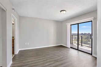 1280 W Peachtree St NW in Atlanta, GA - Building Photo - Building Photo