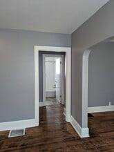 1939 Sterling Ave in Cincinnati, OH - Building Photo - Building Photo