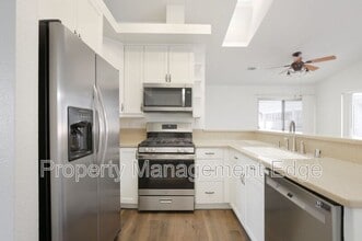 37753 Sea Pines Ct in Murrieta, CA - Building Photo - Building Photo