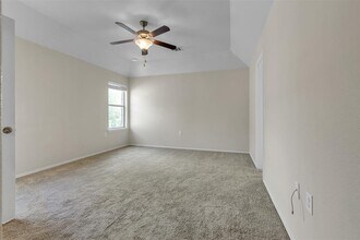 5940 Silver Screen Dr in Austin, TX - Building Photo - Building Photo