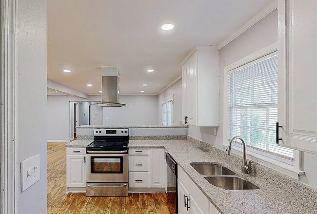 1769 Timothy Dr SW in Atlanta, GA - Building Photo - Building Photo