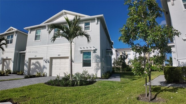830 SE grovebush Ln in Port St. Lucie, FL - Building Photo - Building Photo