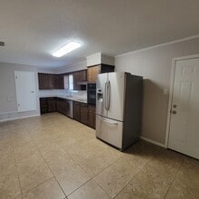 950 W Park St in Stephenville, TX - Building Photo - Building Photo