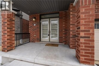 150 Cactus Cres in Hamilton, ON - Building Photo - Building Photo