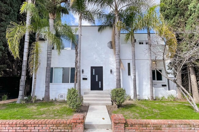 149-151 Rexford Dr in Beverly Hills, CA - Building Photo - Building Photo