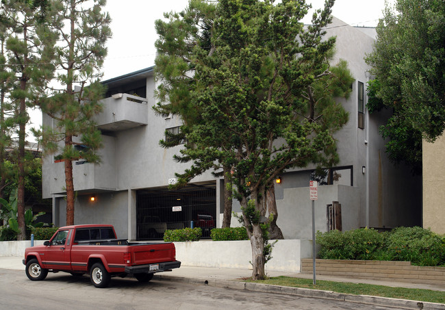 126 Concord St in El Segundo, CA - Building Photo - Building Photo