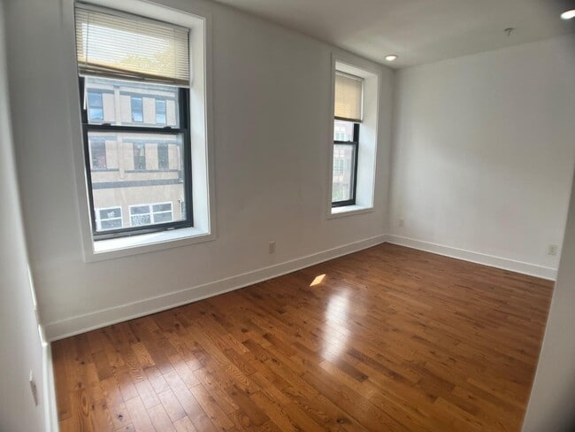 3035 W Diamond St in Philadelphia, PA - Building Photo - Building Photo