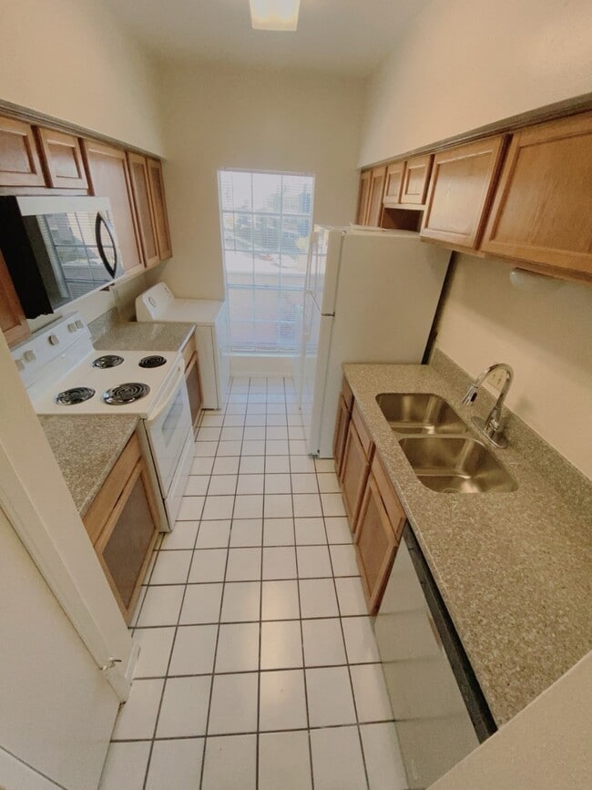 property at 6666 Harbor Town Dr