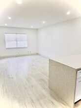 1520 McKinley St, Unit 116 E in Hollywood, FL - Building Photo - Building Photo