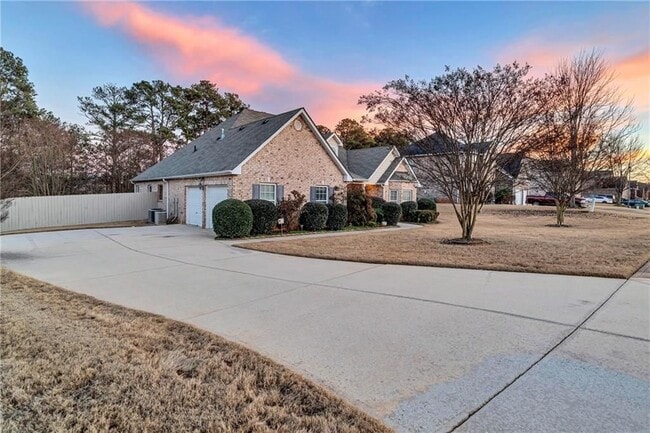 1141 Carillon Dr SE in Conyers, GA - Building Photo - Building Photo