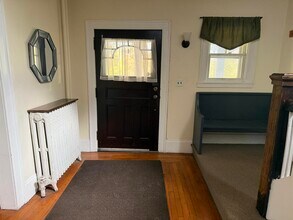 72 Pawling Ave in Troy, NY - Building Photo - Building Photo