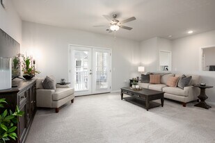 The Grand at Union Cross in Kernersville, NC - Building Photo