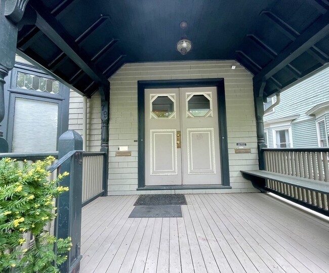 79 Aspinwall Ave in Brookline, MA - Building Photo - Building Photo