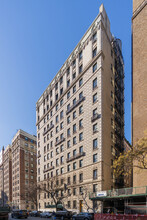 840-842 Park Ave in New York, NY - Building Photo - Building Photo