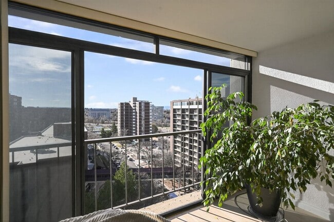 2 Adams St in Denver, CO - Building Photo - Building Photo