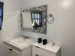 262 Wade Kelly Rd in Blythewood, SC - Foto de edificio - Building Photo