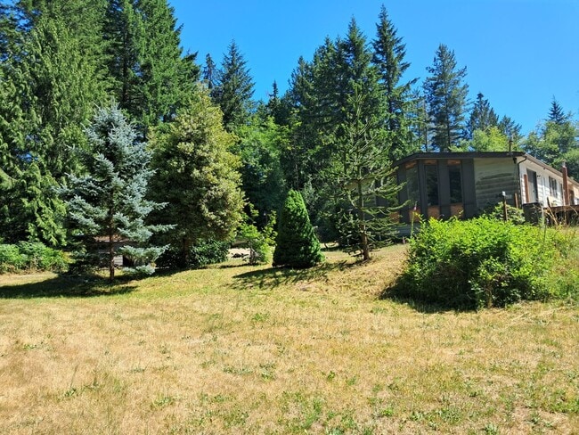property at 603 Raptor Ln NW