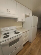 9690 SW Prairie Terrace in Beaverton, OR - Building Photo - Building Photo