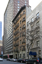 342 W 56th St in New York, NY - Building Photo - Building Photo