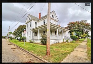 914 W Colonial Ave, Unit A in Elizabeth City, NC - Building Photo