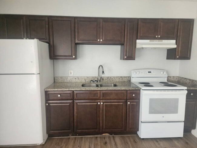 1105 Old S Dr in Lakeland, FL - Building Photo - Building Photo
